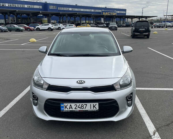Сірий Кіа Ріо, об'ємом двигуна 1.25 л та пробігом 59 тис. км за 11600 $, фото 6 на Automoto.ua