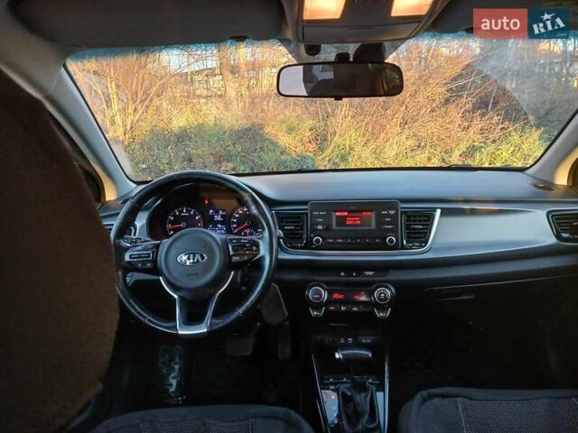 Серый Киа Рио, объемом двигателя 1.37 л и пробегом 125 тыс. км за 12000 $, фото 3 на Automoto.ua