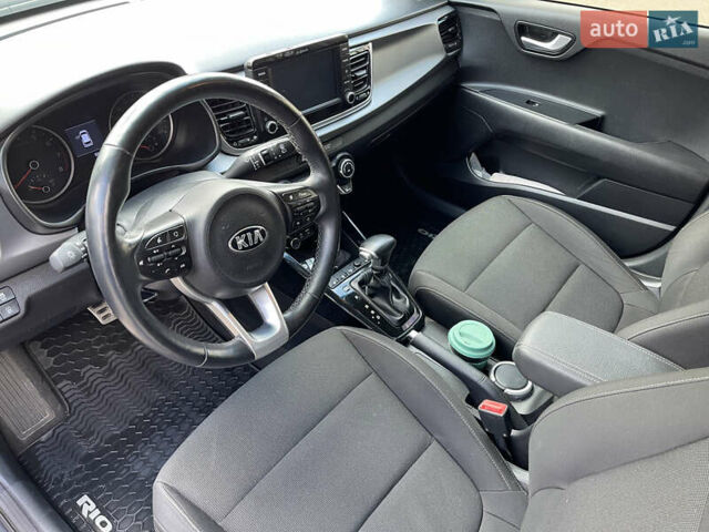 Серый Киа Рио, объемом двигателя 1.4 л и пробегом 33 тыс. км за 14500 $, фото 26 на Automoto.ua