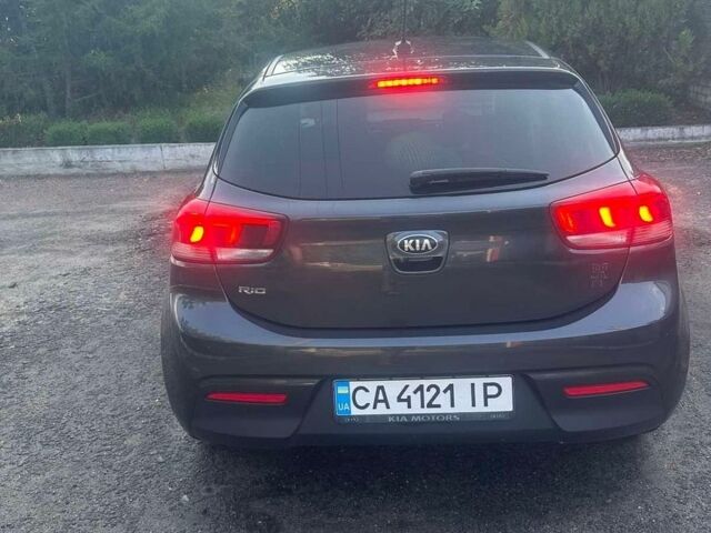 Сірий Кіа Ріо, об'ємом двигуна 1.37 л та пробігом 93 тис. км за 15500 $, фото 32 на Automoto.ua