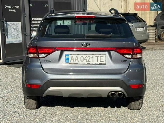 Серый Киа Рио, объемом двигателя 1.59 л и пробегом 84 тыс. км за 14899 $, фото 5 на Automoto.ua