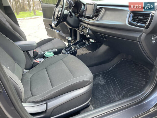 Серый Киа Рио, объемом двигателя 1.4 л и пробегом 33 тыс. км за 14500 $, фото 29 на Automoto.ua