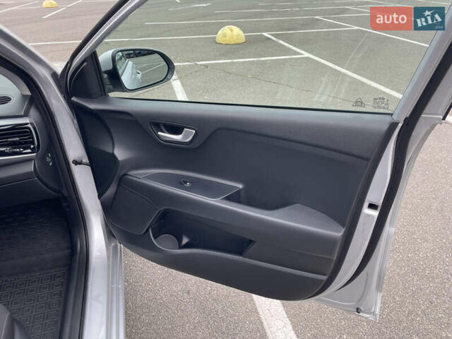 Сірий Кіа Ріо, об'ємом двигуна 1.25 л та пробігом 59 тис. км за 11600 $, фото 21 на Automoto.ua