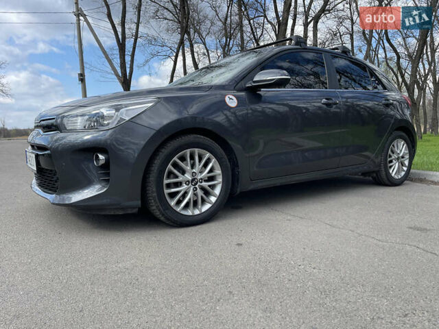 Серый Киа Рио, объемом двигателя 1.4 л и пробегом 33 тыс. км за 14500 $, фото 67 на Automoto.ua