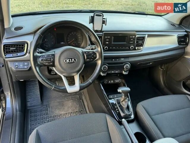 Серый Киа Рио, объемом двигателя 1.37 л и пробегом 84 тыс. км за 12900 $, фото 1 на Automoto.ua