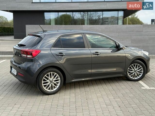 Серый Киа Рио, объемом двигателя 1.37 л и пробегом 45 тыс. км за 15300 $, фото 4 на Automoto.ua