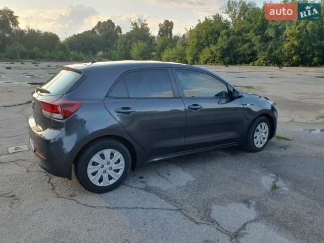Серый Киа Рио, объемом двигателя 1.25 л и пробегом 90 тыс. км за 9900 $, фото 5 на Automoto.ua