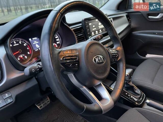 Серый Киа Рио, объемом двигателя 1.4 л и пробегом 33 тыс. км за 14500 $, фото 108 на Automoto.ua