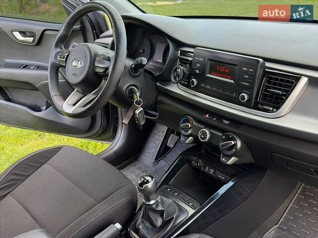 Серый Киа Рио, объемом двигателя 1.3 л и пробегом 88 тыс. км за 9700 $, фото 10 на Automoto.ua