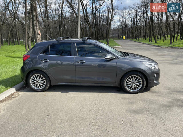Серый Киа Рио, объемом двигателя 1.4 л и пробегом 33 тыс. км за 14500 $, фото 14 на Automoto.ua