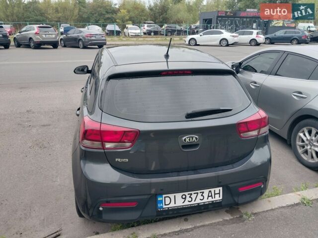 Серый Киа Рио, объемом двигателя 1.25 л и пробегом 171 тыс. км за 9000 $, фото 2 на Automoto.ua