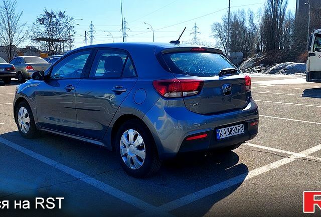 Серый Киа Рио, объемом двигателя 1.6 л и пробегом 171 тыс. км за 11700 $, фото 5 на Automoto.ua