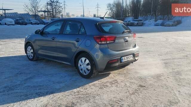 Серый Киа Рио, объемом двигателя 1.59 л и пробегом 171 тыс. км за 12700 $, фото 4 на Automoto.ua