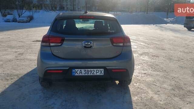 Серый Киа Рио, объемом двигателя 1.59 л и пробегом 171 тыс. км за 12700 $, фото 17 на Automoto.ua