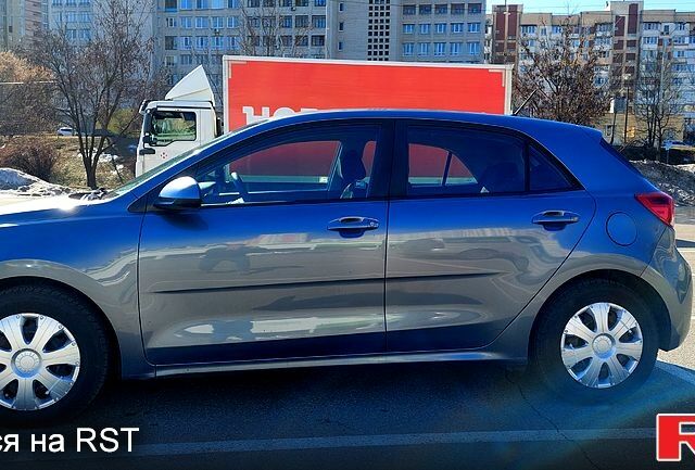 Серый Киа Рио, объемом двигателя 1.6 л и пробегом 171 тыс. км за 11700 $, фото 4 на Automoto.ua