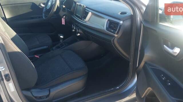 Серый Киа Рио, объемом двигателя 1.59 л и пробегом 171 тыс. км за 12700 $, фото 23 на Automoto.ua