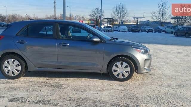 Серый Киа Рио, объемом двигателя 1.59 л и пробегом 171 тыс. км за 12700 $, фото 19 на Automoto.ua