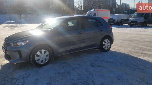 Серый Киа Рио, объемом двигателя 1.59 л и пробегом 171 тыс. км за 12700 $, фото 2 на Automoto.ua