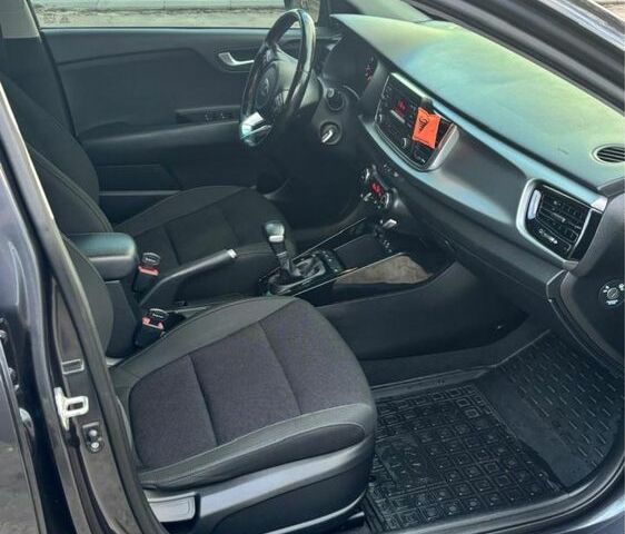 Сірий Кіа Ріо, об'ємом двигуна 1.4 л та пробігом 76 тис. км за 14200 $, фото 13 на Automoto.ua