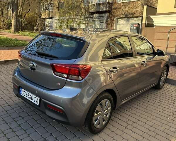 Сірий Кіа Ріо, об'ємом двигуна 1.59 л та пробігом 44 тис. км за 14500 $, фото 2 на Automoto.ua