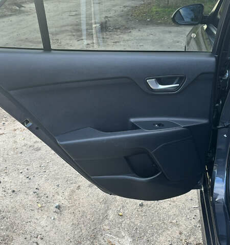 Серый Киа Рио, объемом двигателя 1.37 л и пробегом 73 тыс. км за 14200 $, фото 10 на Automoto.ua