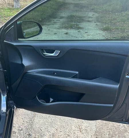 Сірий Кіа Ріо, об'ємом двигуна 1.4 л та пробігом 76 тис. км за 14200 $, фото 10 на Automoto.ua