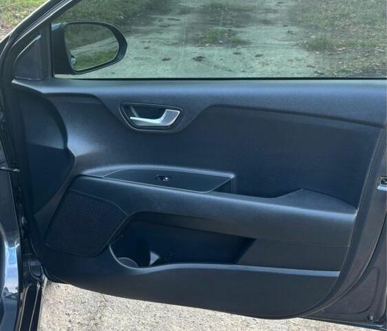 Сірий Кіа Ріо, об'ємом двигуна 1.4 л та пробігом 76 тис. км за 14200 $, фото 10 на Automoto.ua