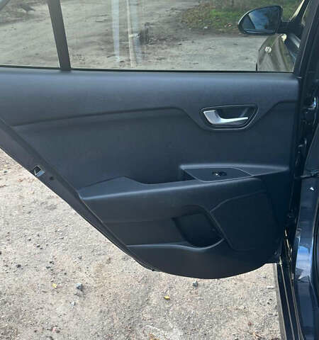 Сірий Кіа Ріо, об'ємом двигуна 1.4 л та пробігом 76 тис. км за 14200 $, фото 12 на Automoto.ua