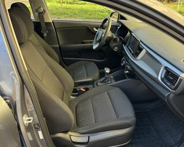 Сірий Кіа Ріо, об'ємом двигуна 1.59 л та пробігом 44 тис. км за 14500 $, фото 10 на Automoto.ua