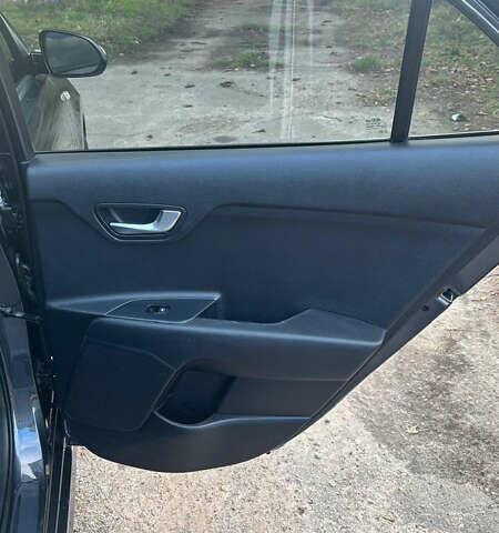 Сірий Кіа Ріо, об'ємом двигуна 1.4 л та пробігом 76 тис. км за 14200 $, фото 11 на Automoto.ua