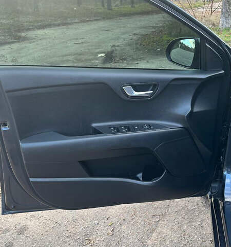 Сірий Кіа Ріо, об'ємом двигуна 1.4 л та пробігом 76 тис. км за 14200 $, фото 9 на Automoto.ua