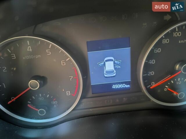 Серый Киа Рио, объемом двигателя 1.6 л и пробегом 49 тыс. км за 15500 $, фото 4 на Automoto.ua