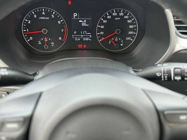 Сірий Кіа Ріо, об'ємом двигуна 1.6 л та пробігом 13 тис. км за 17999 $, фото 7 на Automoto.ua