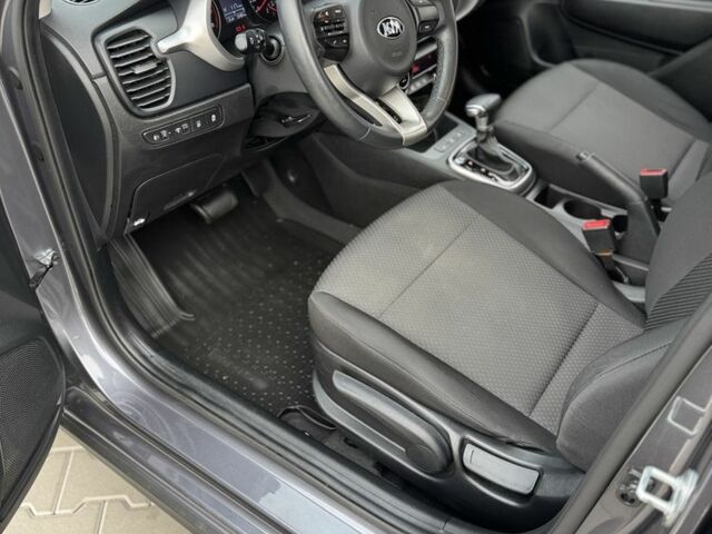 Сірий Кіа Ріо, об'ємом двигуна 1.6 л та пробігом 13 тис. км за 17999 $, фото 10 на Automoto.ua