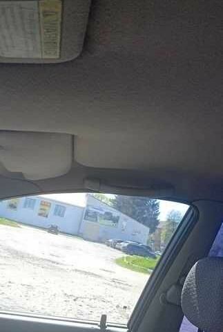 Серый Киа Рио, объемом двигателя 1.3 л и пробегом 330 тыс. км за 1500 $, фото 5 на Automoto.ua