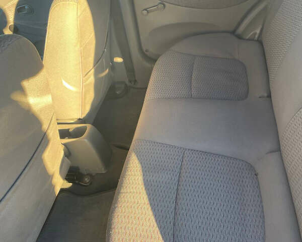 Серый Киа Рио, объемом двигателя 1.5 л и пробегом 268 тыс. км за 3300 $, фото 13 на Automoto.ua