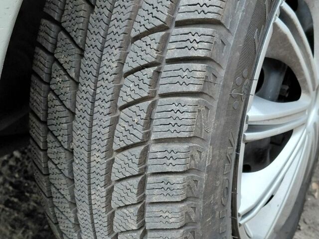 Сірий Кіа Ріо, об'ємом двигуна 1.5 л та пробігом 96 тис. км за 3450 $, фото 4 на Automoto.ua