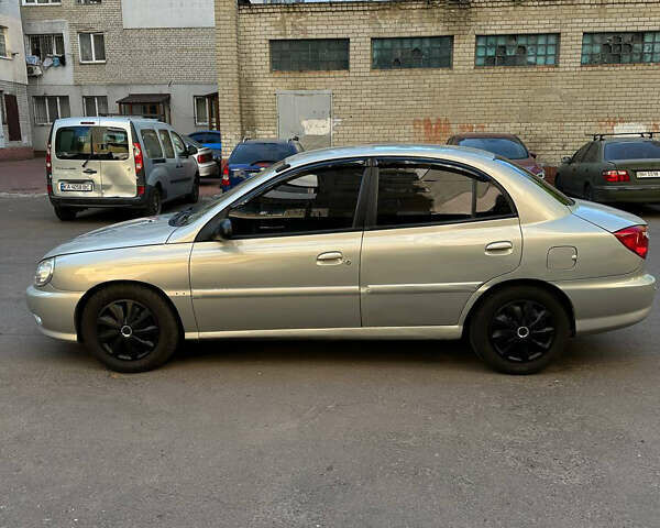 Серый Киа Рио, объемом двигателя 1.5 л и пробегом 268 тыс. км за 3300 $, фото 6 на Automoto.ua
