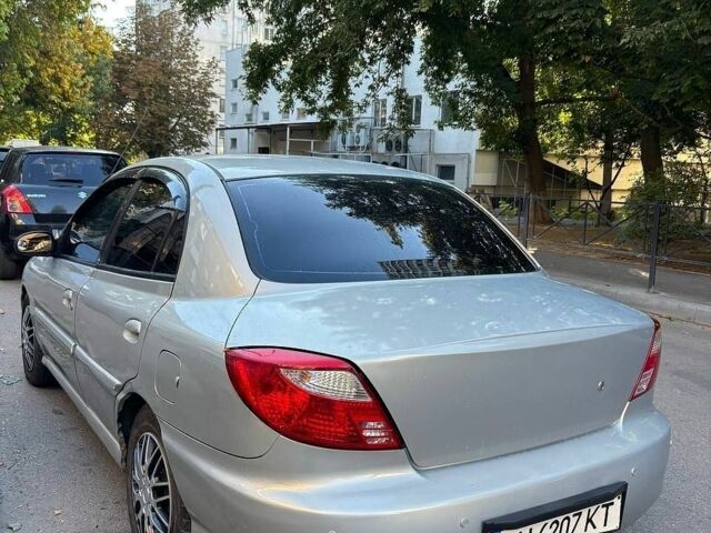 Сірий Кіа Ріо, об'ємом двигуна 1.5 л та пробігом 275 тис. км за 2800 $, фото 2 на Automoto.ua