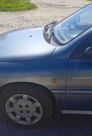 Серый Киа Рио, объемом двигателя 1.3 л и пробегом 330 тыс. км за 1500 $, фото 2 на Automoto.ua