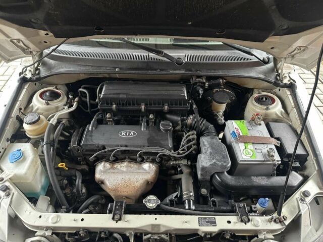 Сірий Кіа Ріо, об'ємом двигуна 1.3 л та пробігом 221 тис. км за 2850 $, фото 7 на Automoto.ua