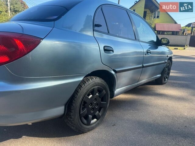 Серый Киа Рио, объемом двигателя 1.3 л и пробегом 354 тыс. км за 2200 $, фото 4 на Automoto.ua