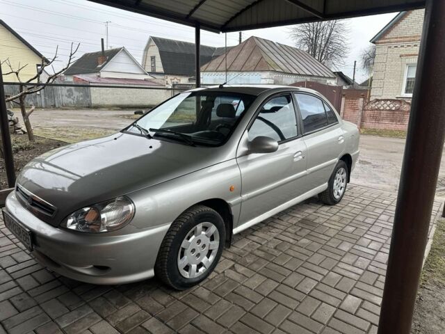 Сірий Кіа Ріо, об'ємом двигуна 1.3 л та пробігом 221 тис. км за 2850 $, фото 3 на Automoto.ua