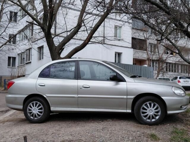 Серый Киа Рио, объемом двигателя 1.5 л и пробегом 96 тыс. км за 3013 $, фото 5 на Automoto.ua