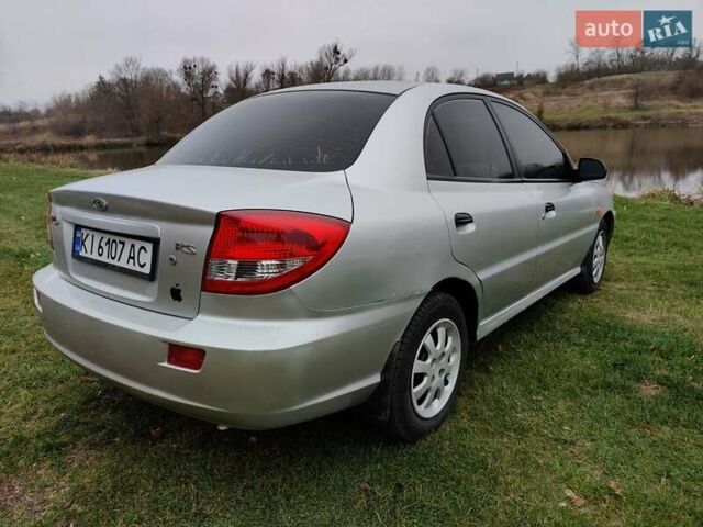 Серый Киа Рио, объемом двигателя 1.34 л и пробегом 182 тыс. км за 3300 $, фото 6 на Automoto.ua