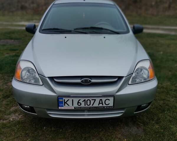Серый Киа Рио, объемом двигателя 1.34 л и пробегом 182 тыс. км за 3300 $, фото 1 на Automoto.ua