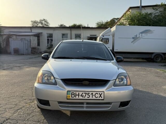 Сірий Кіа Ріо, об'ємом двигуна 1.3 л та пробігом 154 тис. км за 2600 $, фото 1 на Automoto.ua