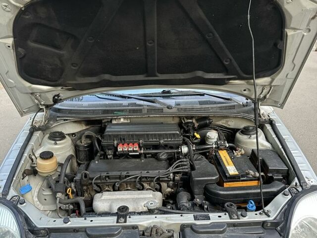 Серый Киа Рио, объемом двигателя 1.3 л и пробегом 180 тыс. км за 2107 $, фото 7 на Automoto.ua