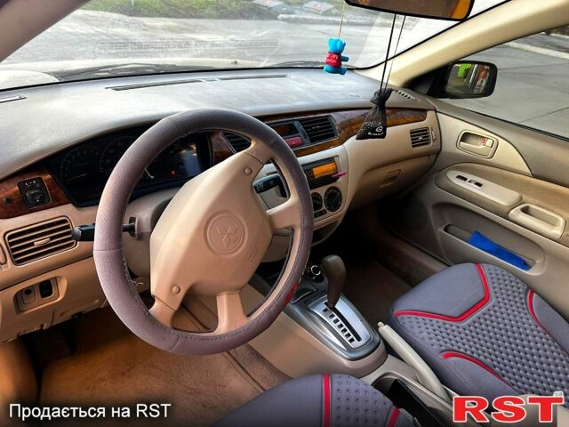 Сірий Кіа Ріо, об'ємом двигуна 1.5 л та пробігом 181 тис. км за 3000 $, фото 4 на Automoto.ua