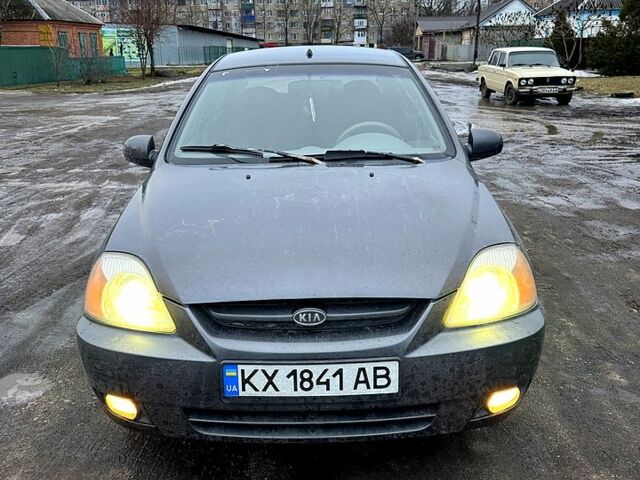 Сірий Кіа Ріо, об'ємом двигуна 1.5 л та пробігом 181 тис. км за 3000 $, фото 2 на Automoto.ua